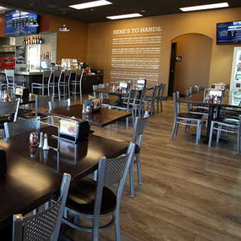 Commercial flooring in the Willow Glen Pizza Factory dining room